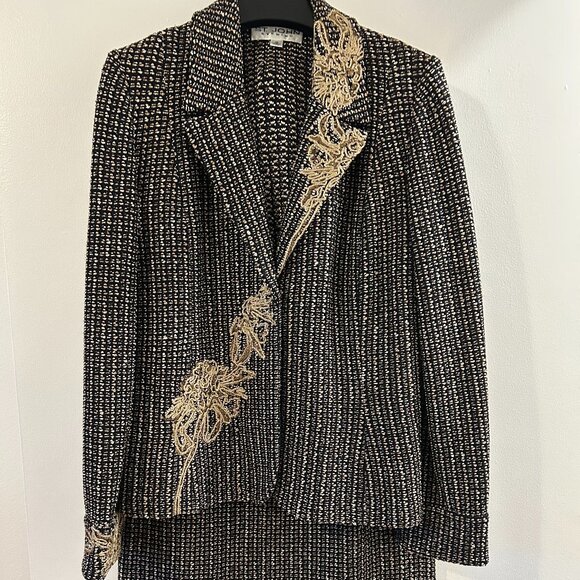 St John Dinner Suit - Picture 1 of 4